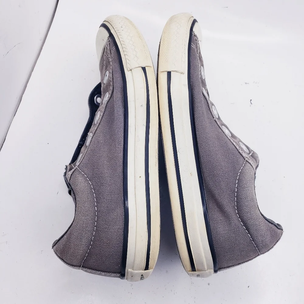Converse Gray Canvas Low Top Chucks Slip On Shoes Boys Youth Size 2